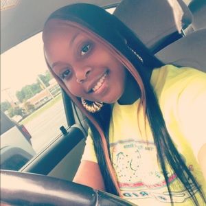 Meet your Posher, Nyeshia